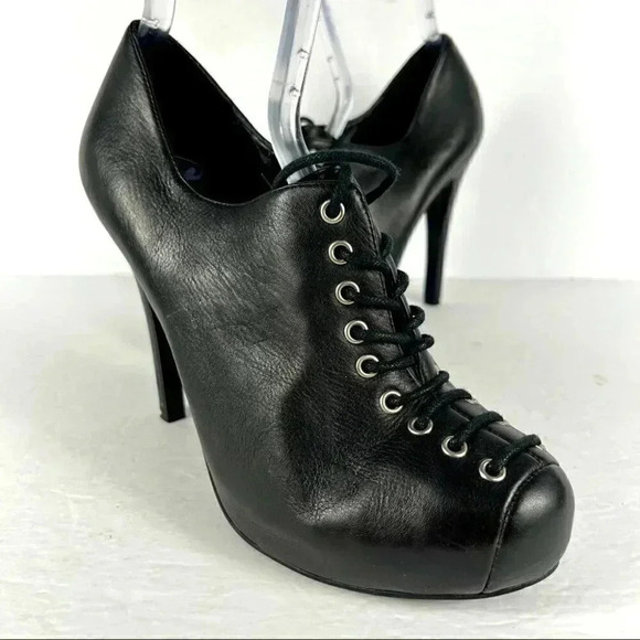 Chinese  Laundry heels - Picture 1 of 7